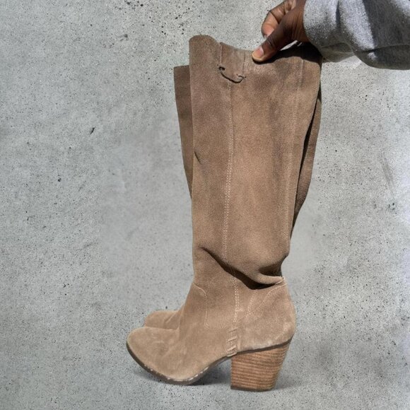 2000s tan suede knee high boots - Picture 6 of 6